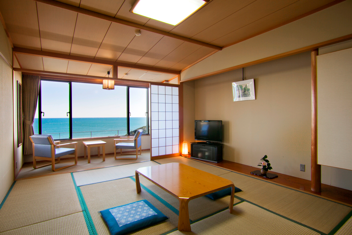 NANKI-KATSUURA Guest room